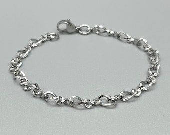Stainless Steel Twisted Chain Bracelet ~ No Tarnish ~ Twisted Oval Link ~ Silver Chain ~ Women ~ Gift ~ Fun Fashion On The Go