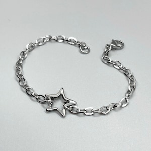 Stainless Steel Linking STAR Pendant Bracelet ~ No Tarnish ~ Oval Link Chain ~ Mini Paperclip ~ Women ~ Teen ~ Fun Fashion On The Go