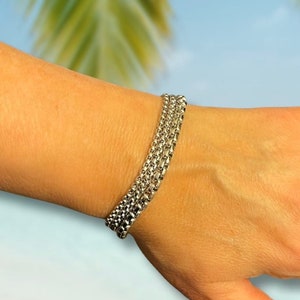 Stainless Steel Venetian Chain Bracelet ~ Anklet ~ Round Box Chain ~ Silver Chain ~ Heart Charm ~ Gift ~ Fun Fashion On The Go