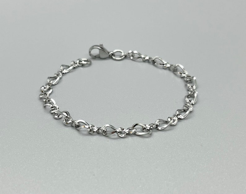 Stainless Steel Twisted Chain Bracelet No Tarnish Twisted Oval Link Silver Chain Women Gift Fun Fashion On The Go image 1