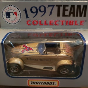 Matchbox 1997 Atlanta Braves Plymouth Prowler