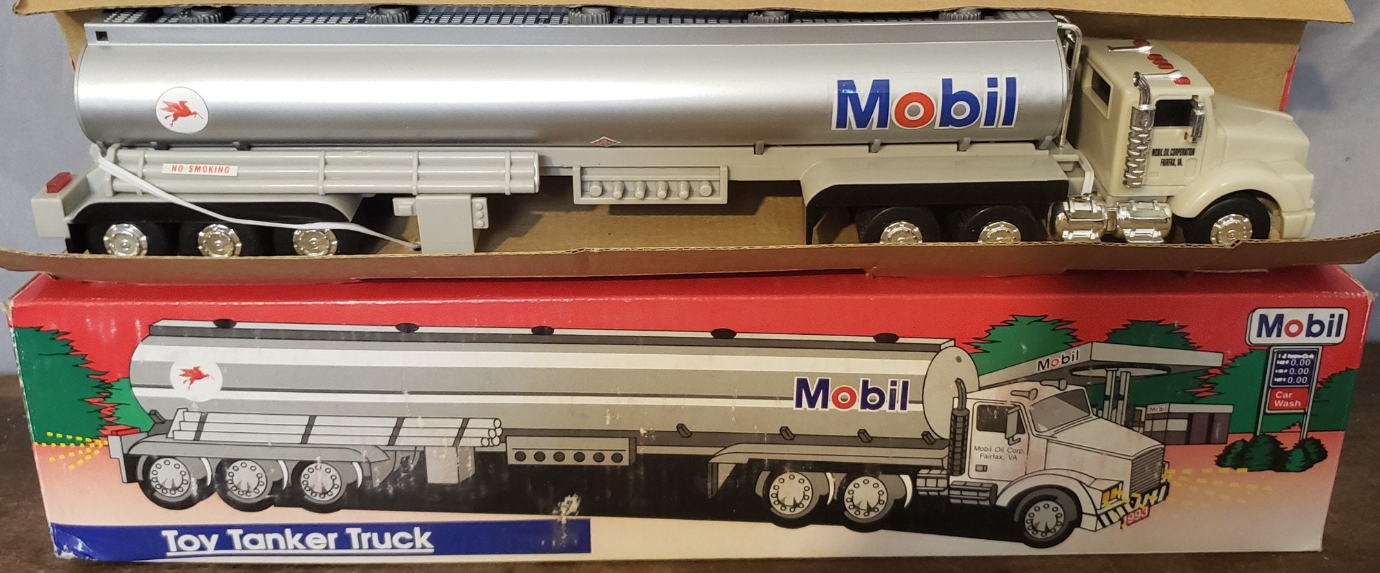 Mobil toy tanker deals truck