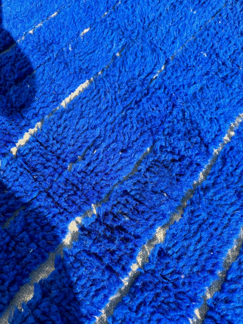 Blauer Majorelle-Teppich, authentischer marokkanischer Teppich, Berberteppich, echter Wollteppich, handgefertigter Teppich, Beni-Ourain-Stil, Flächenteppich, Tapis Berbere Bild 7