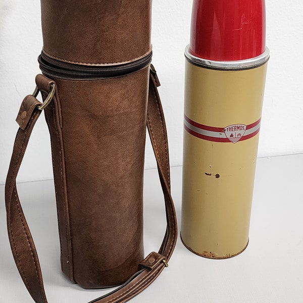 Vintage Thermos Brand Vacuum Polly Red Top Bottle #2343 32 oz. W/ 2 Cups and Leather Like holder