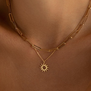 Collier Sunburst, Collier Soleil d’Or | Collier pendentif soleil, charme soleil | Collier céleste, collier en or simple, collier de tous les jours en argent