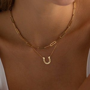 Personalized store horseshoe necklace