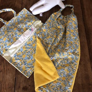 Diaper/wipes/health booklet pouch