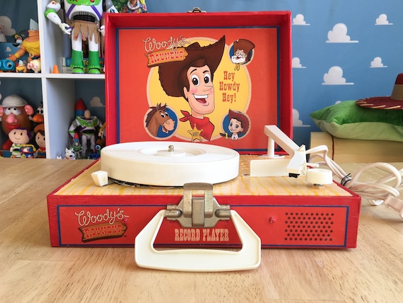トイストーリー ウッディのラウンドアップ レコードプレーヤー