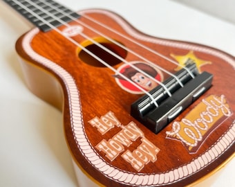 トイストーリー ラウンドアップ ギター & ヨーヨー ウクレレ」 Toy