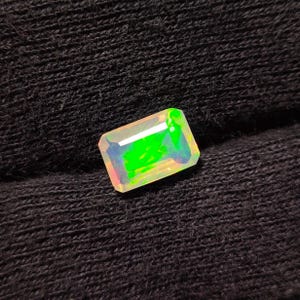 Piedra preciosa de ópalo de fuego Lightning Ridge de 8 x 5 x 3,5 mm, piedra preciosa de ópalo de corte de mesa, piedra de ópalo etíope cortada, piedra preciosa suelta de ópalo de fuego múltiple para joyería