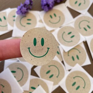 Nachhaltige Aufkleber, Sticker aus Graspapier "Smiley", 30 mm rund