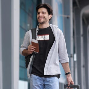 T-shirt unisex classique design carte d'embarquement aéroport voyageurs