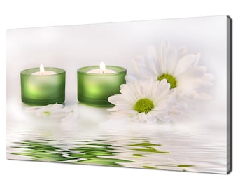 Zielone świece, białe stokrotki, kwiaty, zen spa, relaksujący nowoczesny projekt łazienki, wystrój domu, wydruk na płótnie, obraz ścienny