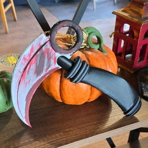 Halloween Pumpkin-Themed Scythe for Home Decoration – 3D Printable Design