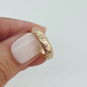 Vintage floral thick band; floral thick band,floral gold band ring,stacking ring, engagement ring, wedding band;Christmas gift, vine band,