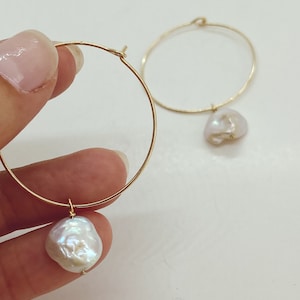Keshi petal pearl hoops, pearl hoops, gift for her, bridal earrings,summer earrings, gold, Sterling silver,dainty earrings, Mother’s Day