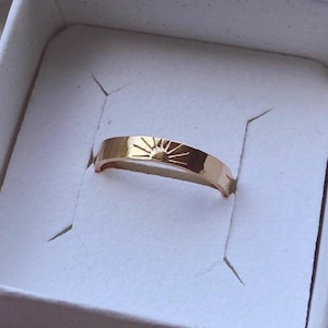 Sun Engraved Gold Filled Ring Minimalist Dainty Band Sunrise Jewelry Gift for Her Stacking Ring Mothers Day Gift For Mom