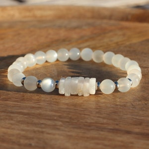 Moonstone, beaded bracelet, handmade, women&#39;s bracelet, natural stone, gemstones
