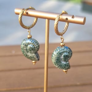 Shell and stainless steel earrings