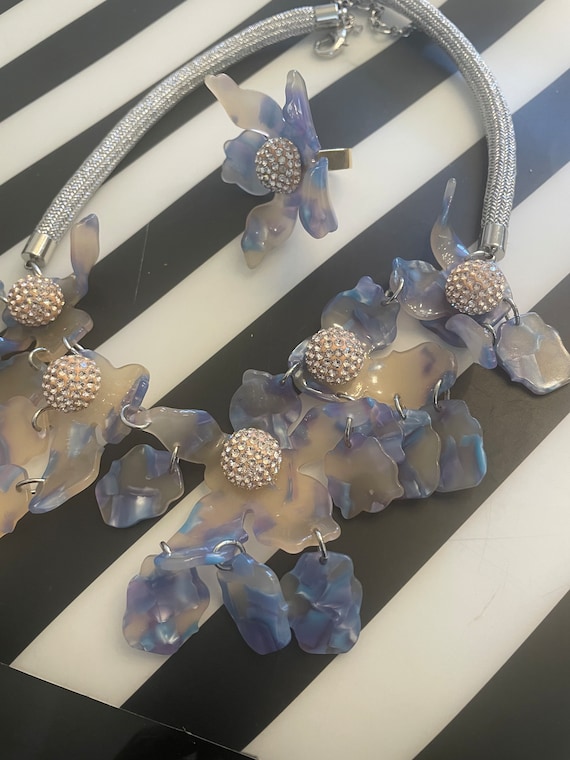 Statement Resin Lele Sadoughi Blue Lily Silver Ring W 