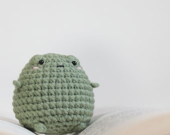Frog Crochet Pattern Plush Amigurumi PDF