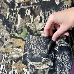 vintage camo single-stitch t-shirt M / 100% cotton short sleeve t-shirt / vtg Mossy Oak t-shirt / 1990s camouflage t-shirt with front pocket bild 3