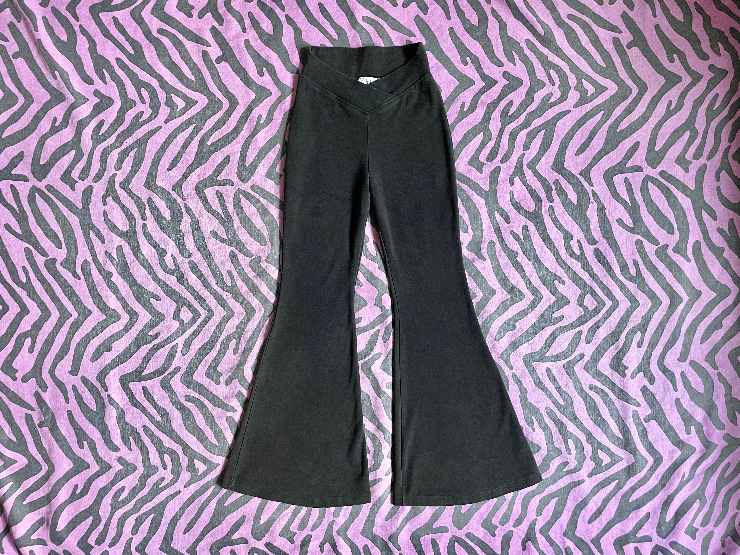 Women's Velvet Solid Color Velvet 70s Inspired Bell Bottom Pants