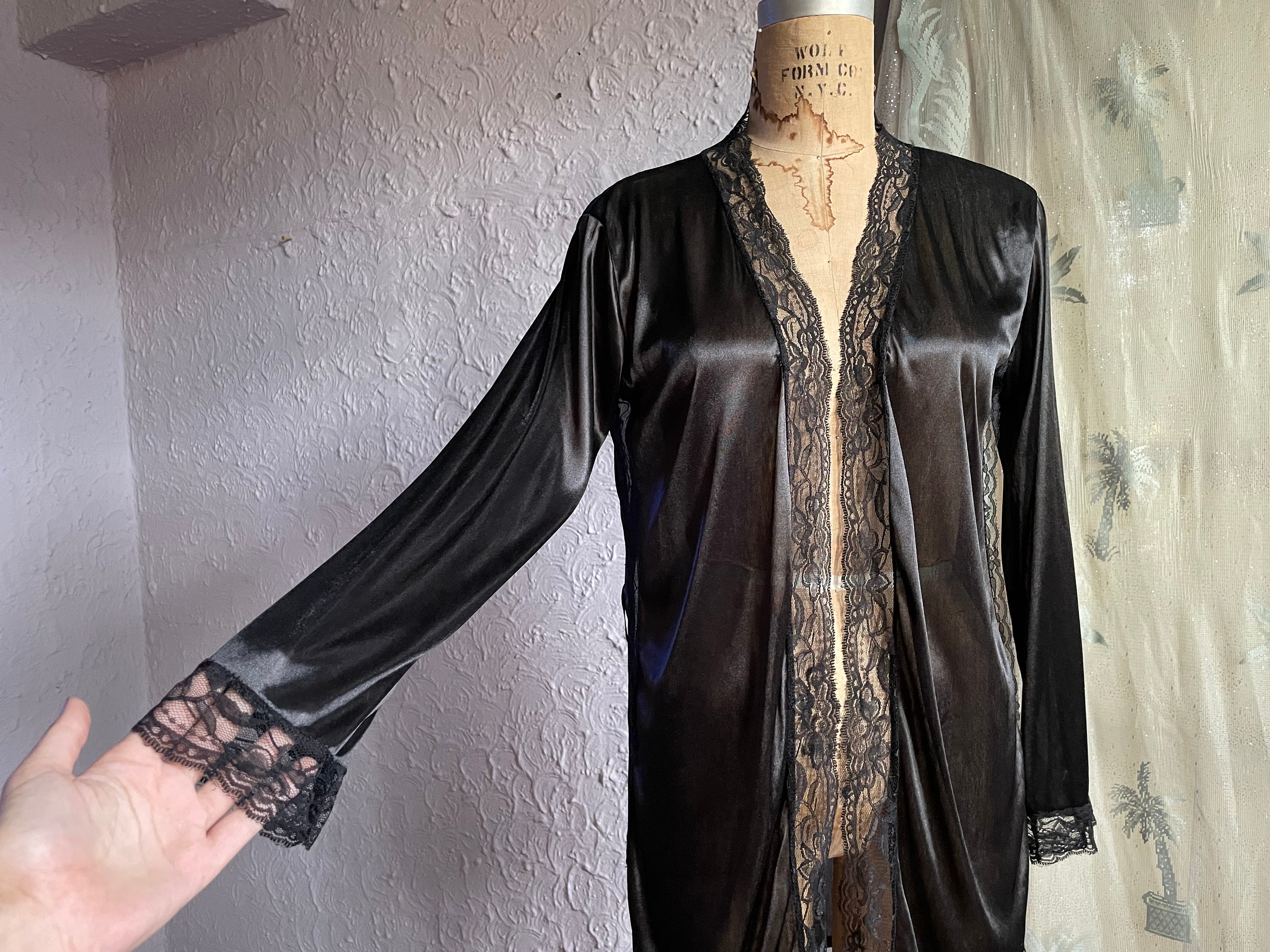 Short Black Silky Duster With Lace Trim / Vintage Black Lace Robe / 90s ...