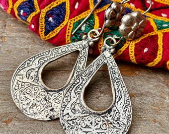 Afghan ethnic boho earrings Asia, Hazara nomadic tribe jewelry, Engraved silver drop tribal earring, Gift for women