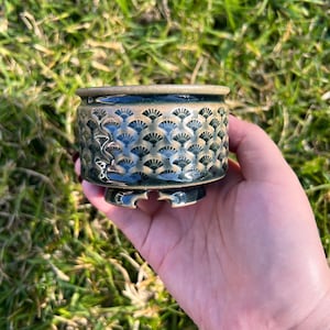 Exquisite Glazed Succulent Planter Pot with Prints - 东云烧 - Small