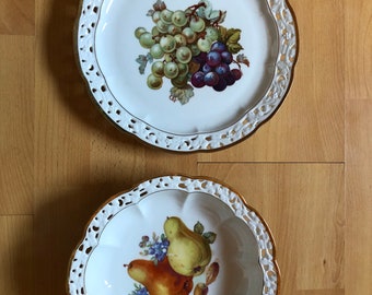 2 Arzberg Bavaria Porzellanteller mit Früchten und geschlitztem Rand