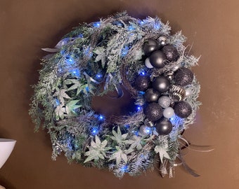 Cool-white Prelit Cannabis-themed Flocked Holiday Wreath