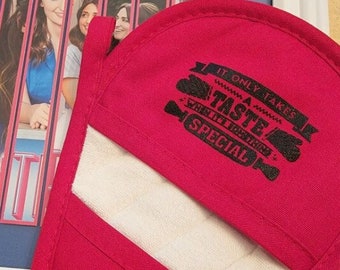 Waitress Broadway Musical inspired Potholder Oven Mitt - It Only Takes a Taste When It's Something Special