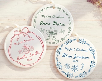 Adorno personalizado para mi primera Navidad: adorno de cerámica vintage con el nombre del bebé.
