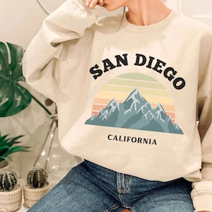 San Diego Sweatshirt, San Diego California Sweater, Vintage San Diego Crewneck, Cali Shirt, San Diego Vacation Sweater, Retro Sunset Hoodie