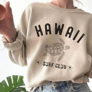 Hawaii Sweatshirt, Hawaii Sweater, Aloha State Sweater, Hawaii Vacation Trip, Oahu Shirt, Maui Crewneck, Hawaii Turtle Pullover, Hawaii Gift
