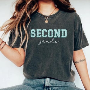 Comfort Colors® Second Grade Shirt, Floral 2nd Grade Teaching Team T-shirt First Day Back to School Tee Elementary Teacher Appreciation Gift