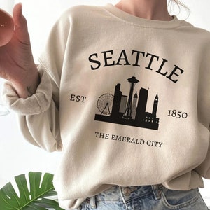 Seattle Sweatshirt, Vintage Seattle Sweater, Seattle Washington Crewneck, Seattle Shirt,Seattle Gift, Seattle Skyline, Washington Sweatshirt