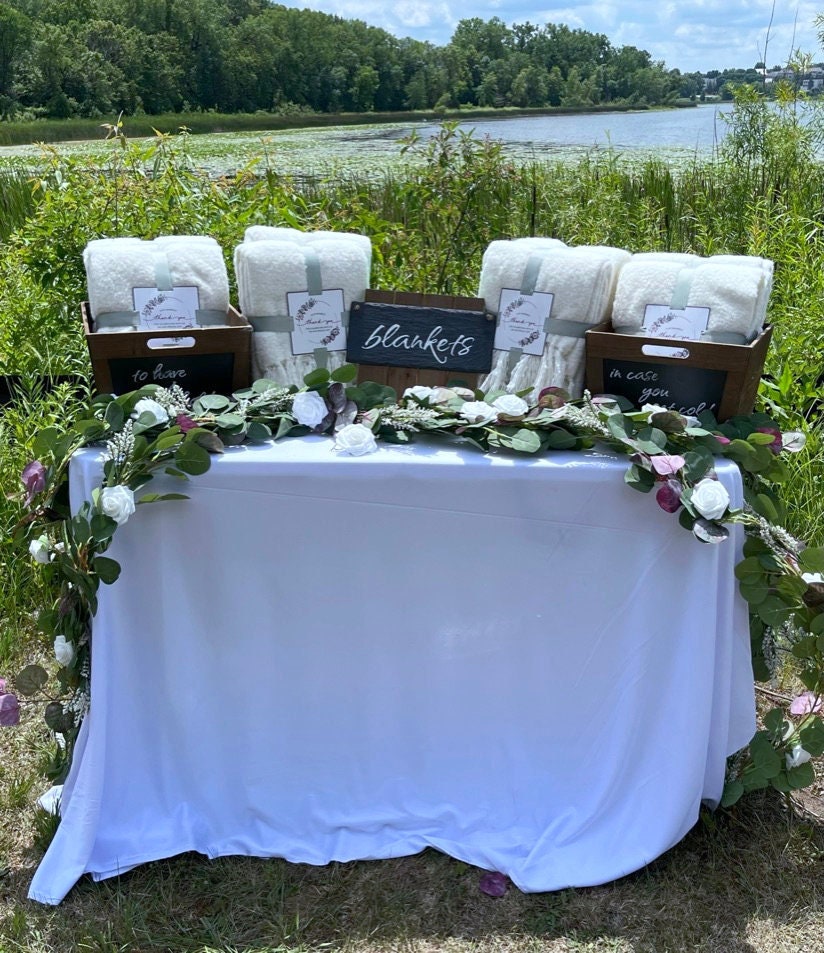 Bulk fleece blankets wedding sale