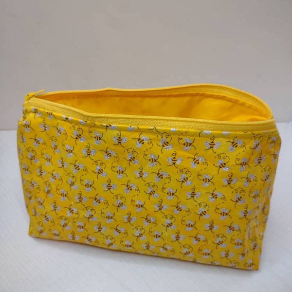 Sac de maquillage pour abeilles pétillantes| Sacs de maquillage personnalisés| Sac de maquillage pour abeilles et miel| sac de maquillage d’abeille jaune et sac à crayons| Joli sac de maquillage d’abeille| abeille