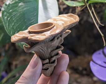 Hatchling Mushroom Gecko Ledge | Crested and Gargoyle Gecko Feeding Ledge | Suction Cup Reptile ledge | Mourning Gecko Food Dish