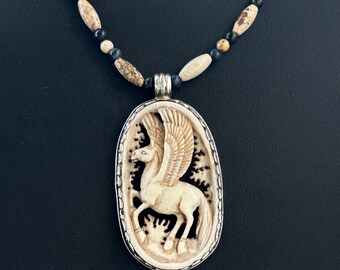 Necklace E219