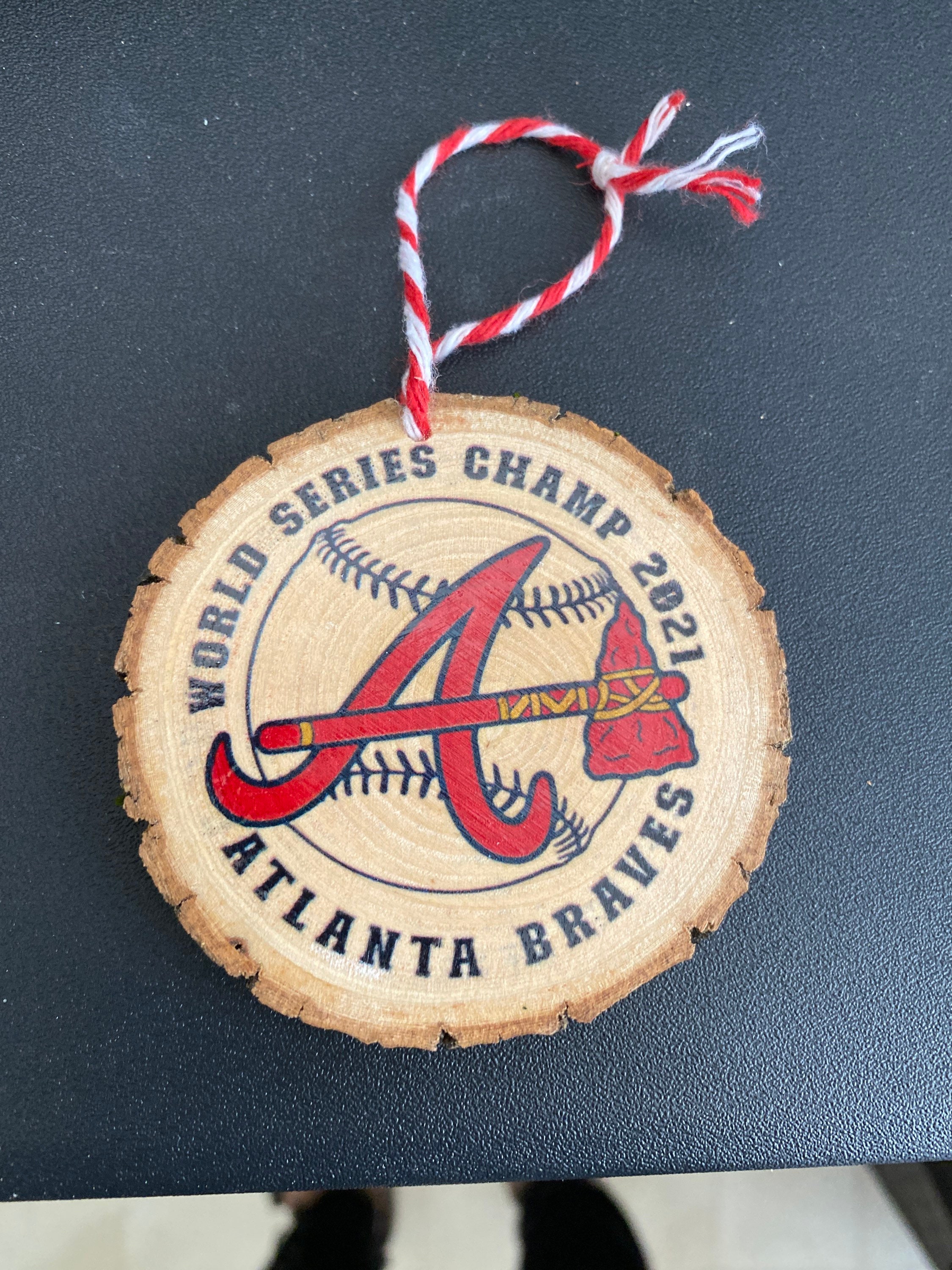 Atlanta Braves Freddie Freeman jersey lapel pin-Classic Collectable-2021  CHAMPS