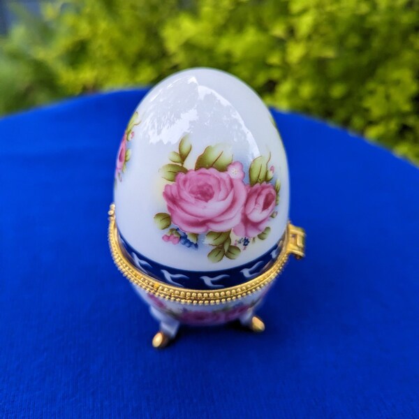 Easter egg gift Victorian Rose Trinket Dish  Ring box Trinket box  Keepsake egg Faberge style egg Rose