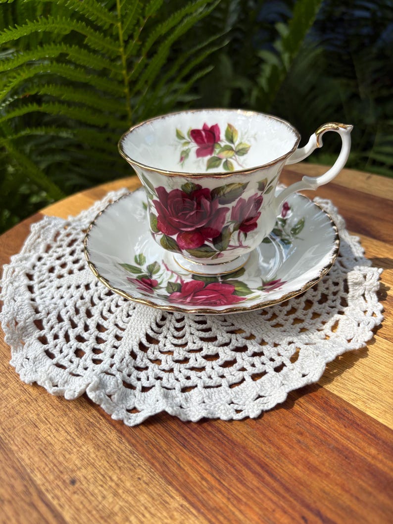 Vintage Hand Painted Red Rose Teacup Golden Crown Bone China Tea Cup ...