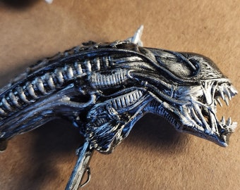 Predator Young Blood Alien Head Trophy on Spear for AVP Figure | Unique Collector Fan Art for Yautja Clan Action Toy Custom Collector