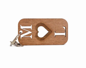 Porte-clés personnalisé avec initiales en bois - Porte-clés personnalisé coeur découpé pour couple