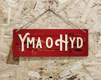 Yma o Hyd Metal Sign Horizontal -  Vintage look print - Welsh Wales Cymru Bar Pub Cheers Celtic Silver/White