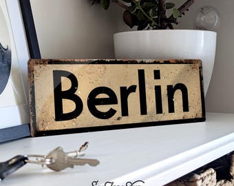 WW2 BERLIN - Metal Sign Horizontal -  Vintage worn rusty look - Replica memorial collector World War II Germany France British Ally
