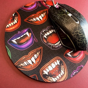 Fangs Mouse Pad - Round Mouse Mat | Desk Accessories | Work Home Computer Mousepad